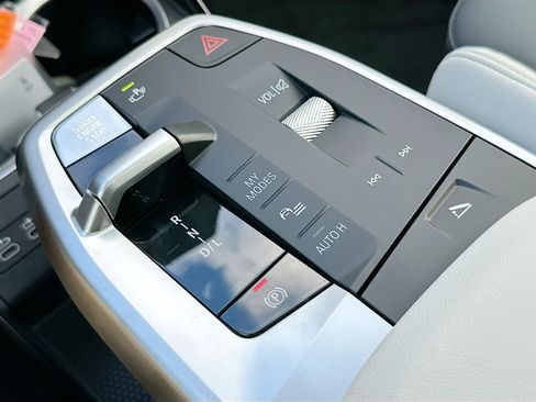 New 2026 BMW X1 xDrive28i w/ Convenience Package image 14