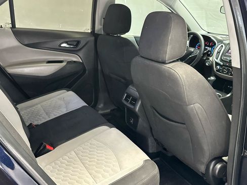 Used 2020 Chevrolet Equinox LS FWD image 11