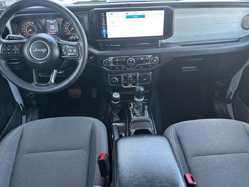 Used 2024 Jeep Wrangler Sport S image 13