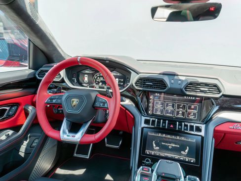 Used 2024 Lamborghini Urus S AWD/4WD image 68