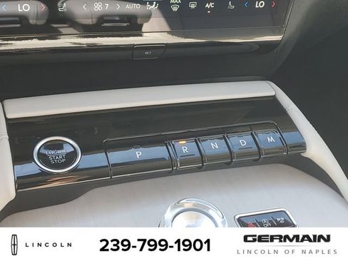 New 2025 Lincoln Navigator Reserve image 26