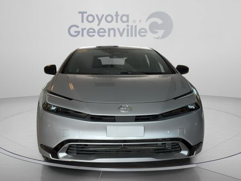Used 2025 Toyota Prius Limited FWD image 9
