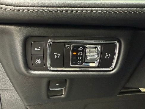 Used 2023 Lincoln Nautilus Reserve w/ Equipment Group 201A image 15