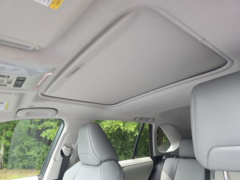 Used 2024 Toyota RAV4 XLE Premium FWD image 30