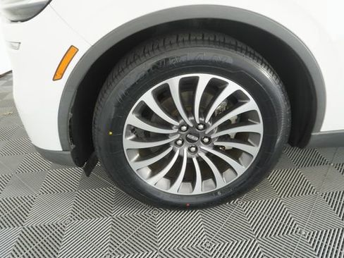 Used 2020 Lincoln Aviator Reserve w/ Elements Package Plus RWD image 16