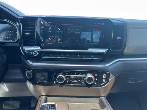 Used 2022 GMC Sierra 1500 SLT w/ SLT Premium Plus Package AWD/4WD image 12