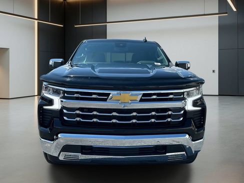 Used 2026 Chevrolet Silverado 1500 LTZ AWD/4WD image 9