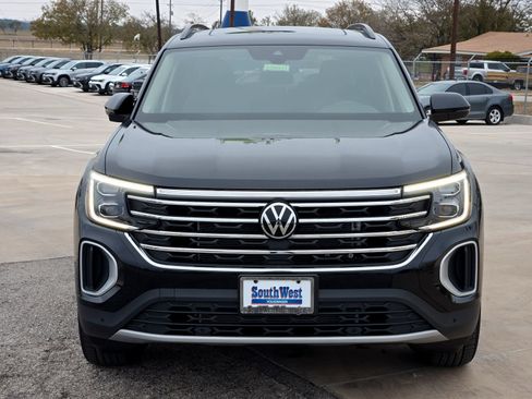 New 2026 Volkswagen Atlas SE FWD image 6