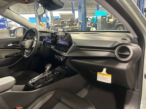 New 2026 Chevrolet Trax ACTIV image 26