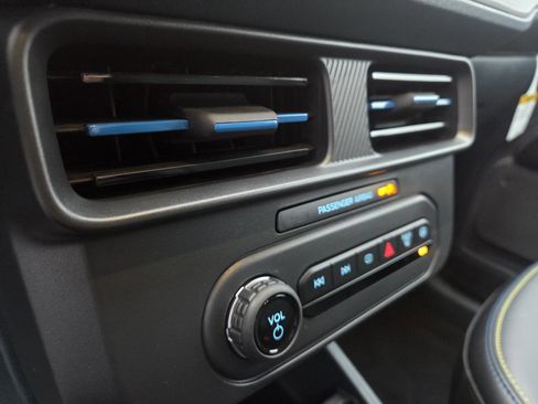 New 2026 Ford Maverick Lobo image 15