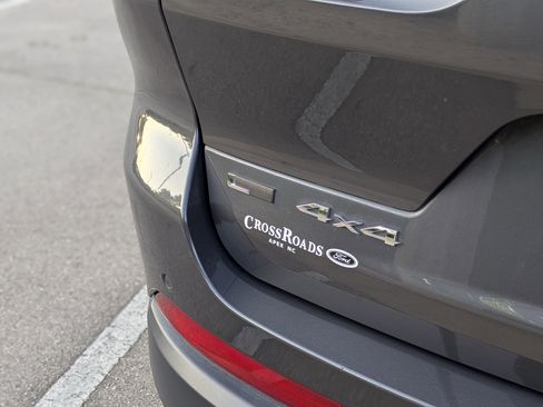 Used 2022 Jeep Grand Cherokee L Limited AWD/4WD image 35