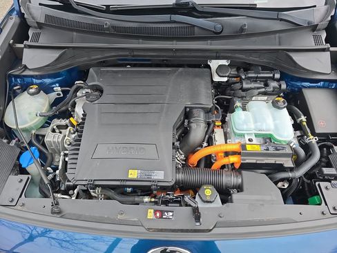 Used 2017 Kia Niro Touring image 36