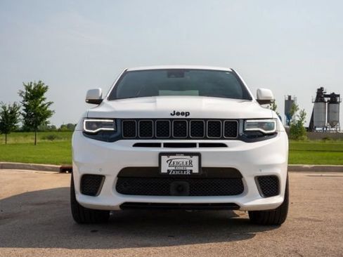 Used 2018 Jeep Grand Cherokee Trackhawk AWD/4WD image 2