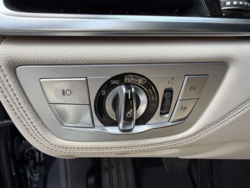 Used 2016 BMW 740i RWD image 15