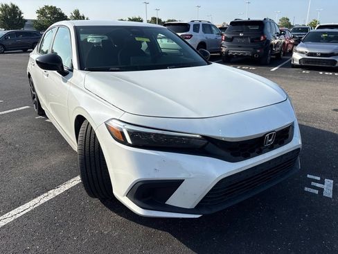 Used 2023 Honda Civic Sport image 12
