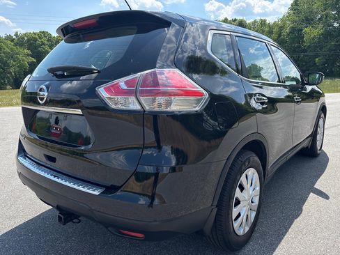Used 2015 Nissan Rogue S FWD image 5