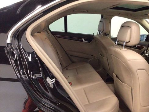 Used 2014 Mercedes-Benz C 250 Sedan image 9