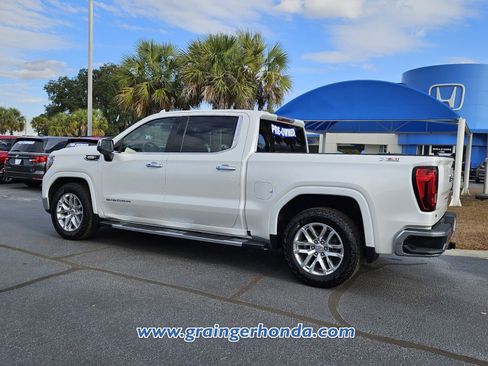 Used 2021 GMC Sierra 1500 SLT w/ X31 Off-Road Package image 3