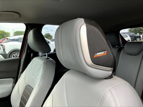 Certified 2023 Nissan Kicks SR w/ SR Premium Package FWD image 5