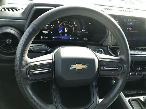 Used 2024 Chevrolet Colorado W/T w/ Advanced Trailering Package image 15