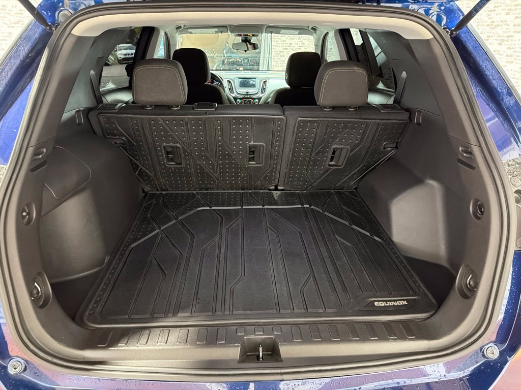 Used 2023 Chevrolet Equinox LS w/ LS Convenience Package FWD image 12