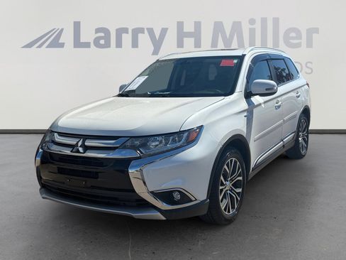 Used 2017 Mitsubishi Outlander GT image 1