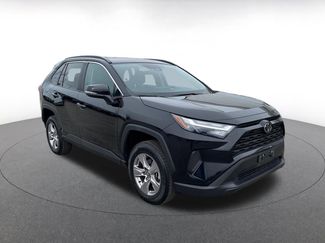 Used 2025 Toyota RAV4 XLE video 1