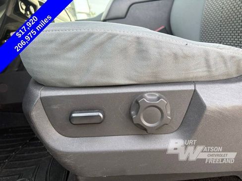 Used 2016 Ford F250 XLT w/ FX4 Off-Road Package AWD/4WD image 13