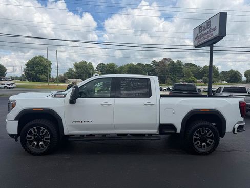 Used 2020 GMC Sierra 2500 AT4 w/ AT4 Premium Package AWD/4WD image 10