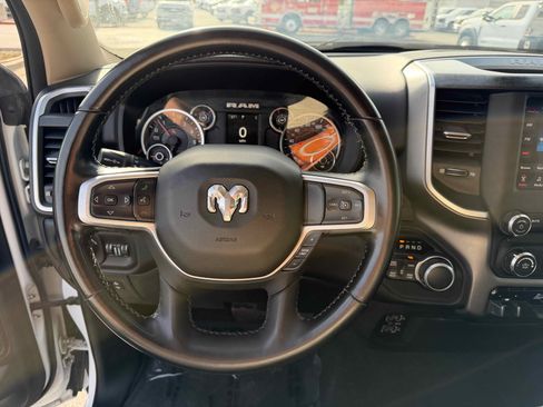 Used 2019 RAM 1500 Big Horn image 19