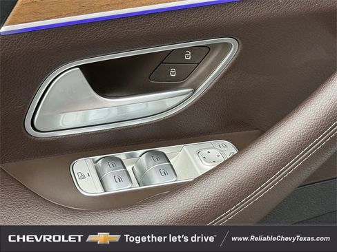 Used 2022 Mercedes-Benz GLS 450 4MATIC image 28