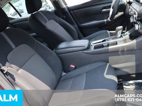 Used 2024 Nissan Sentra SV FWD image 24
