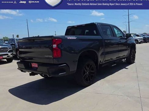 Used 2021 Chevrolet Silverado 1500 Custom Trail Boss AWD/4WD image 8