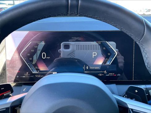 Used 2025 BMW X3 xDrive30i w/ Premium Package image 24