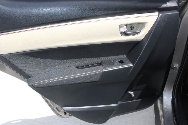 Used 2014 Toyota Corolla LE w/ Protection Package FWD image 12