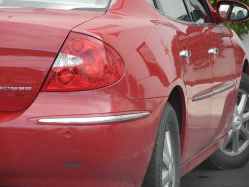 Used 2008 Buick LaCrosse CXL w/ Driver Confidence Package FWD image 18