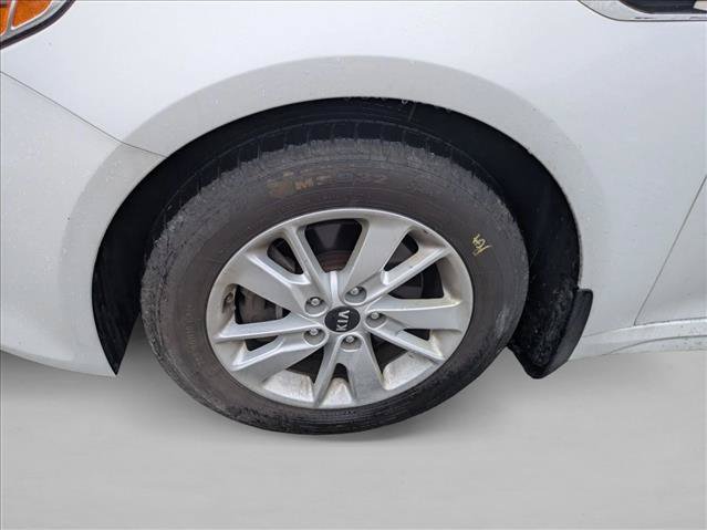 Used 2017 Kia Optima LX FWD image 10