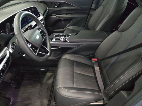 Certified 2024 Cadillac Lyriq Sport RWD image 11