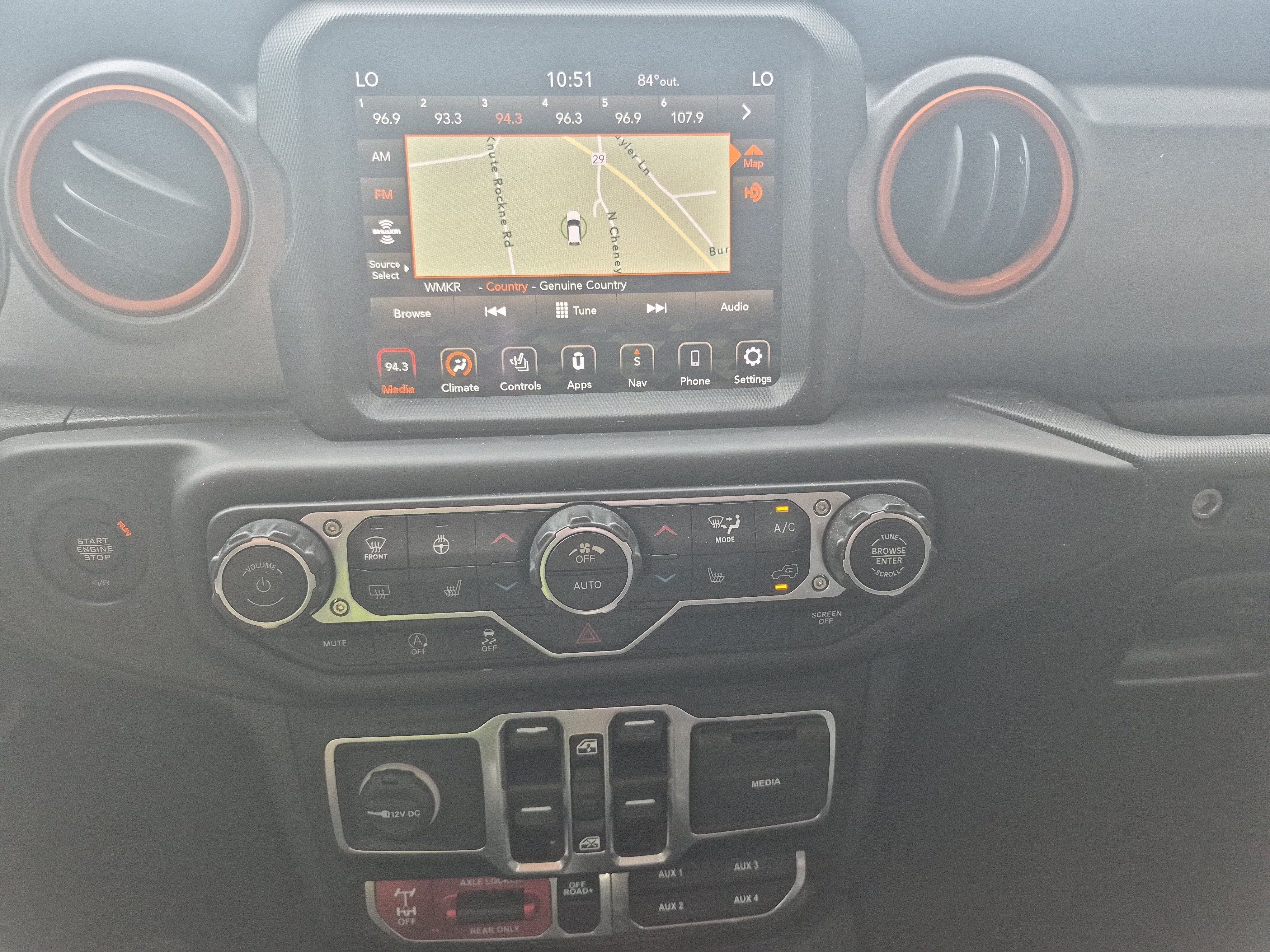 Used 2021 Jeep Gladiator Mojave AWD/4WD image 15