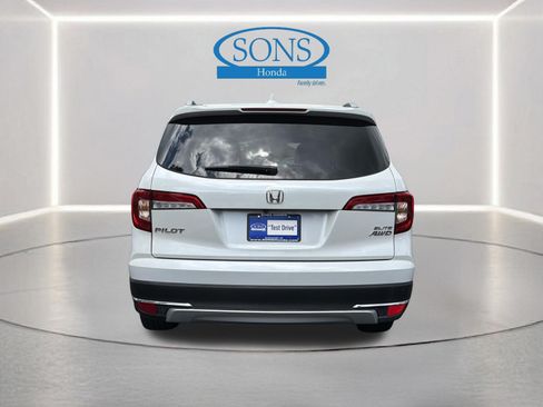 Certified 2022 Honda Pilot Elite image 30