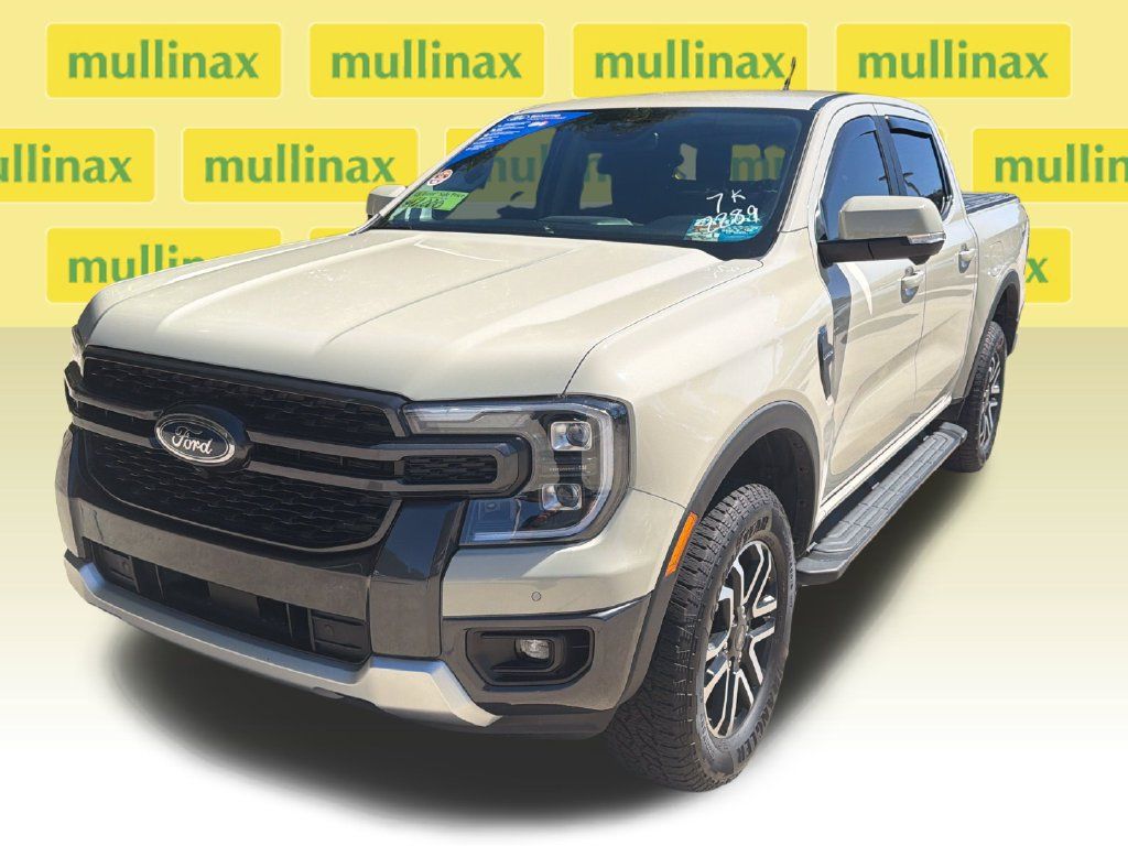 Used 2025 Ford Ranger Lariat w/ Trailer Tow Package RWD image 13