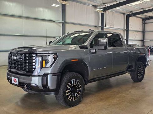 Used 2024 GMC Sierra 3500 Denali Ultimate image 1