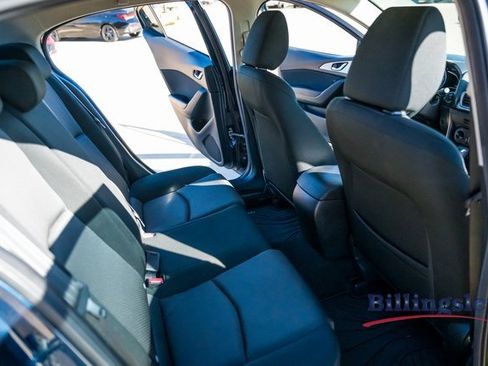 Used 2017 MAZDA MAZDA3 Sport image 14