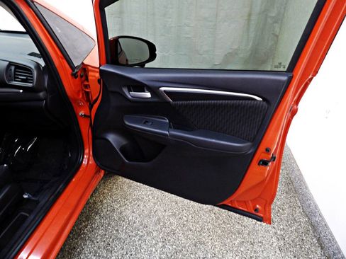 Used 2018 Honda Fit EX image 12