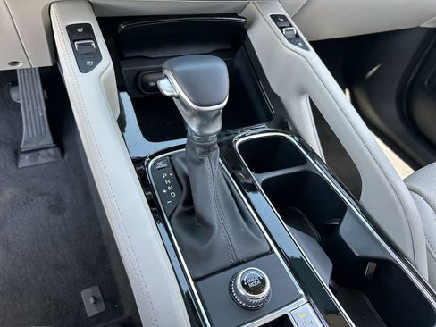 Used 2025 Kia Telluride EX image 16