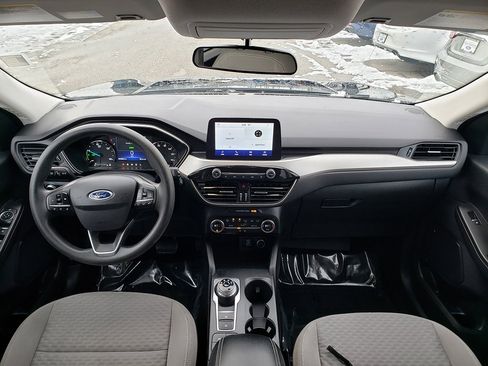 Certified 2021 Ford Escape SE image 13