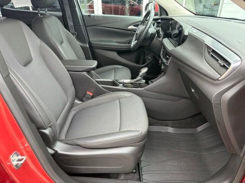 Certified 2024 Buick Encore GX Preferred w/ Comfort Package AWD/4WD image 15