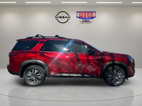 Certified 2026 Nissan Pathfinder SV AWD/4WD image 2