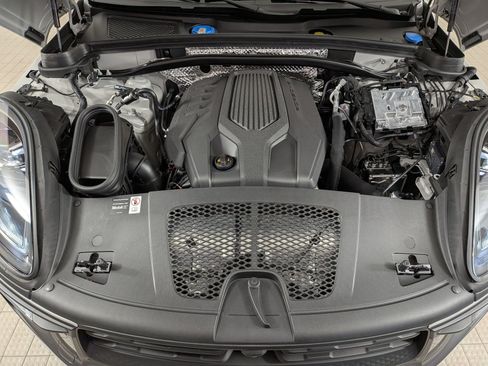 New 2026 Porsche Macan Turbo AWD/4WD image 27
