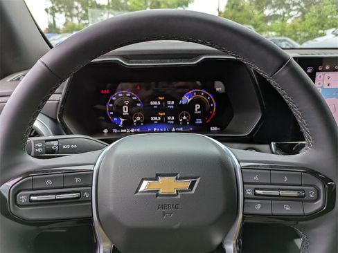 New 2025 Chevrolet Colorado LT w/ LT Convenience Package image 29